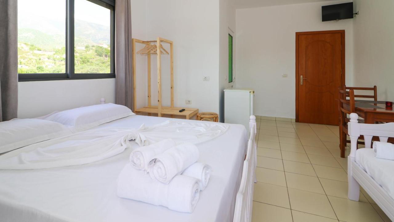 Bora Rooms Himara Kültér fotó