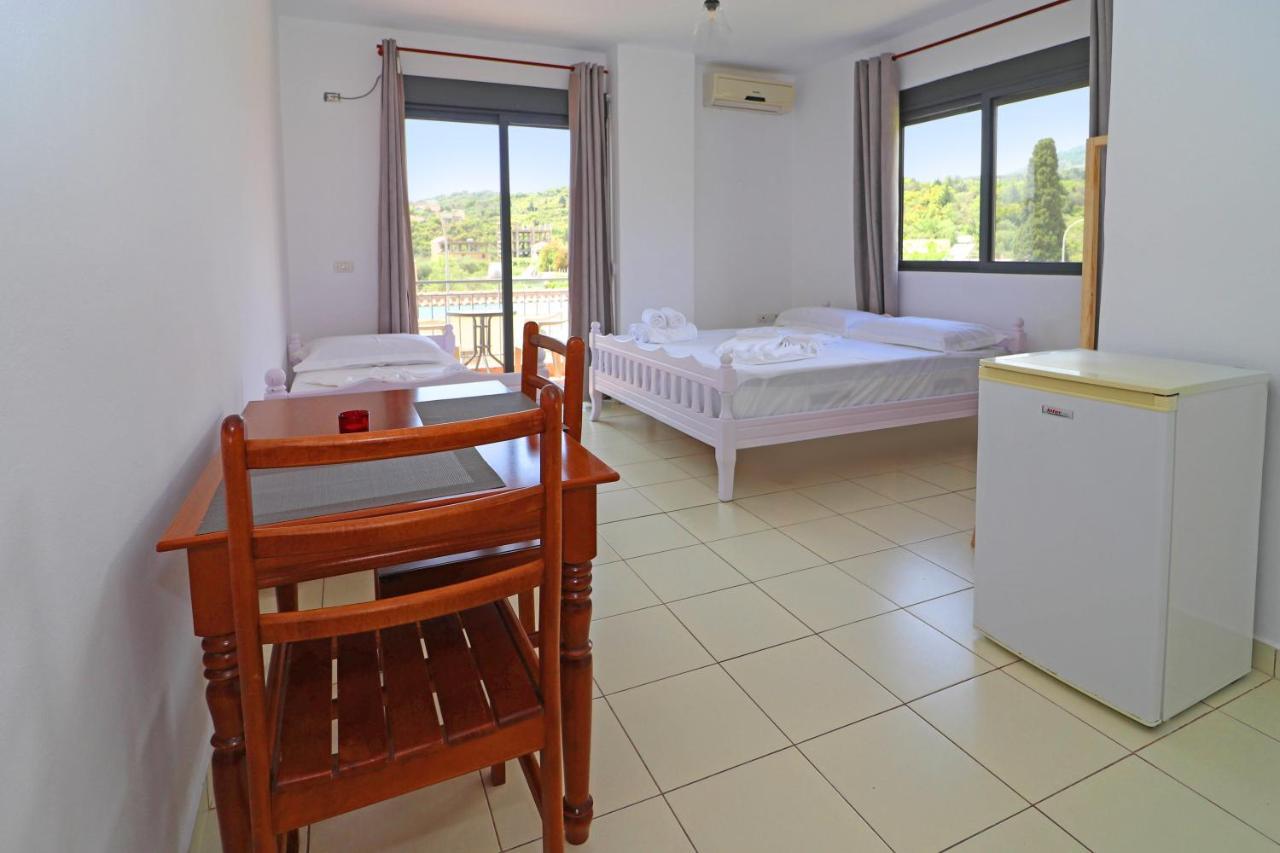 Bora Rooms Himara Kültér fotó