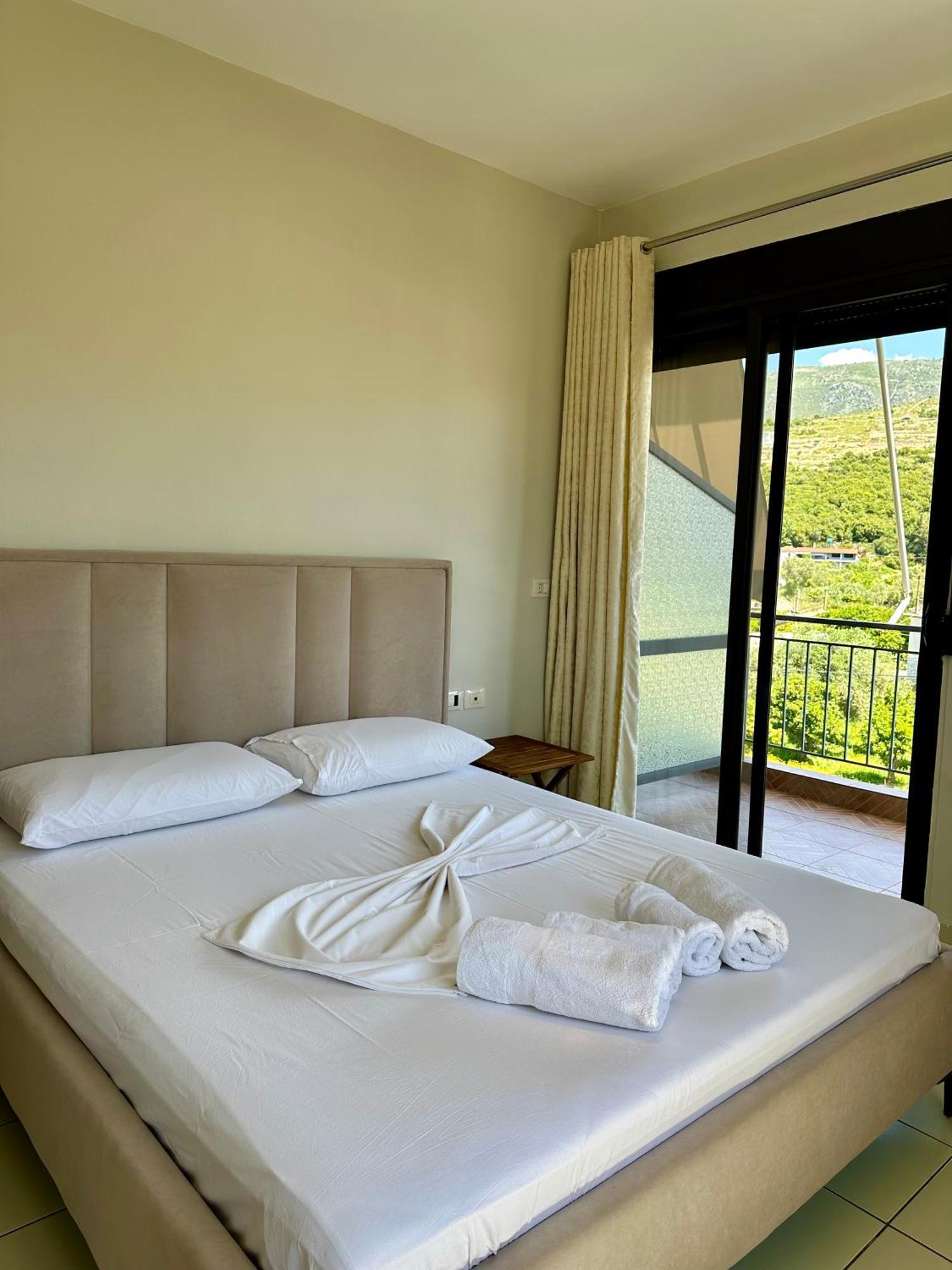 Bora Rooms Himara Kültér fotó