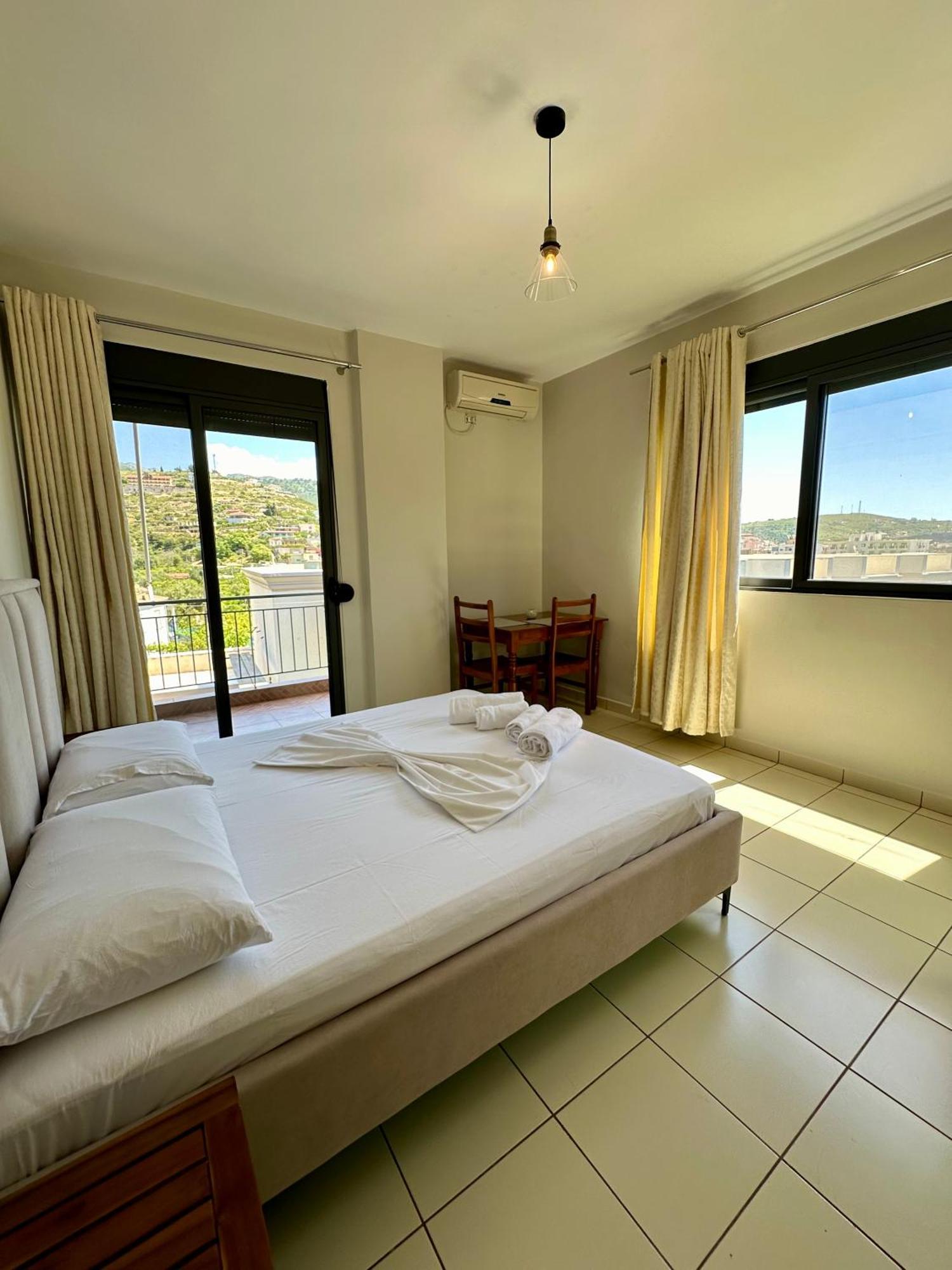 Bora Rooms Himara Kültér fotó