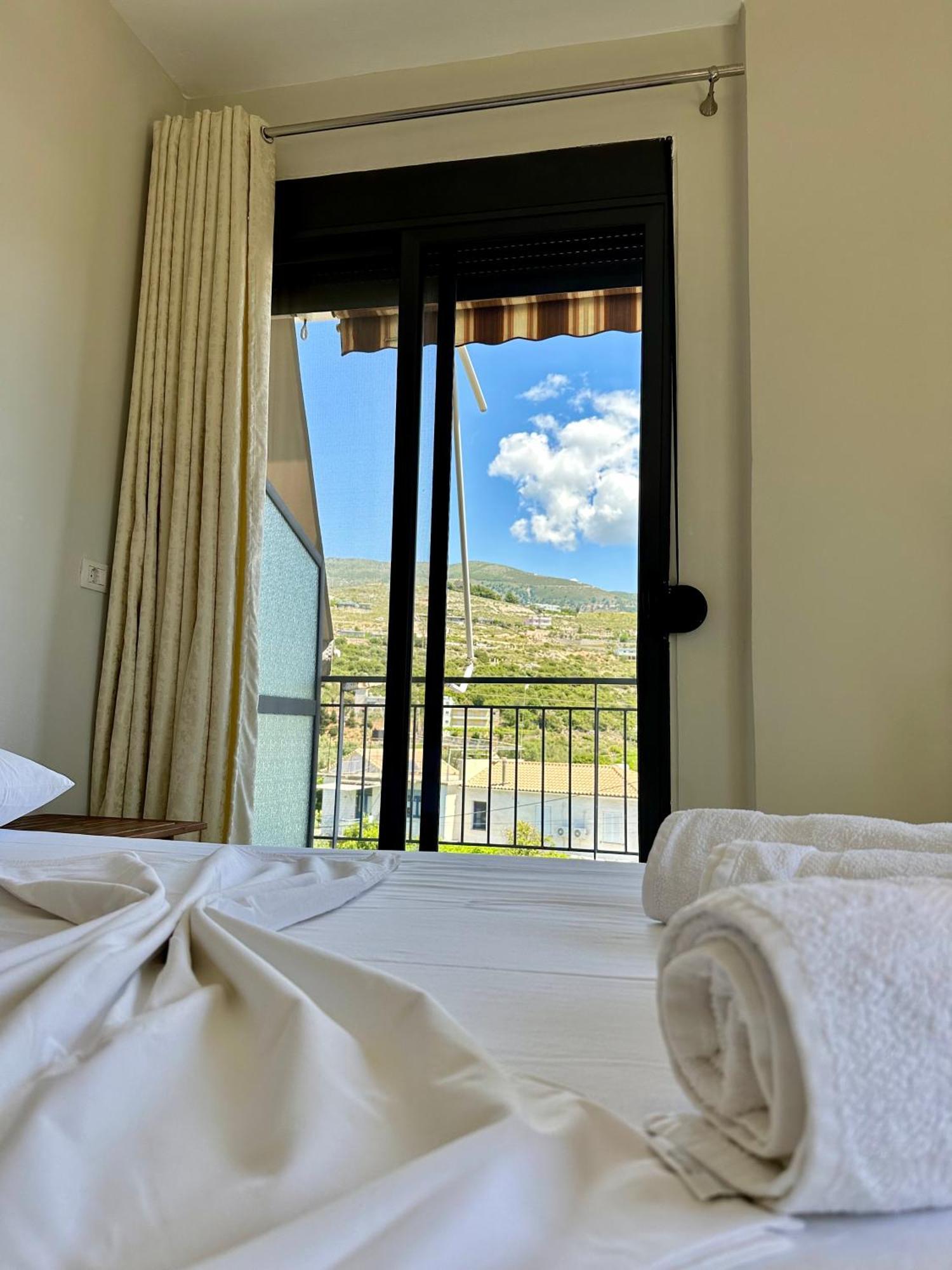 Bora Rooms Himara Kültér fotó
